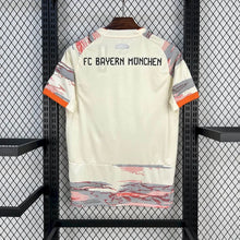 Load image into Gallery viewer, Bayern Munich Jersey Away 25 26 Season
